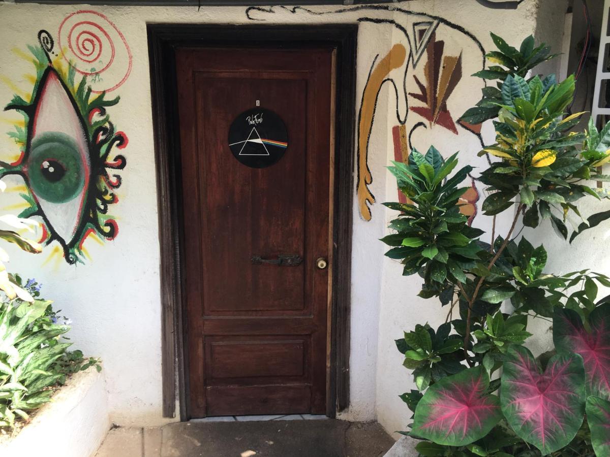 Pura Vida Tamarindo